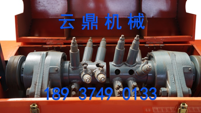 云鼎厂家直销50#钢管除锈机  云鼎机械