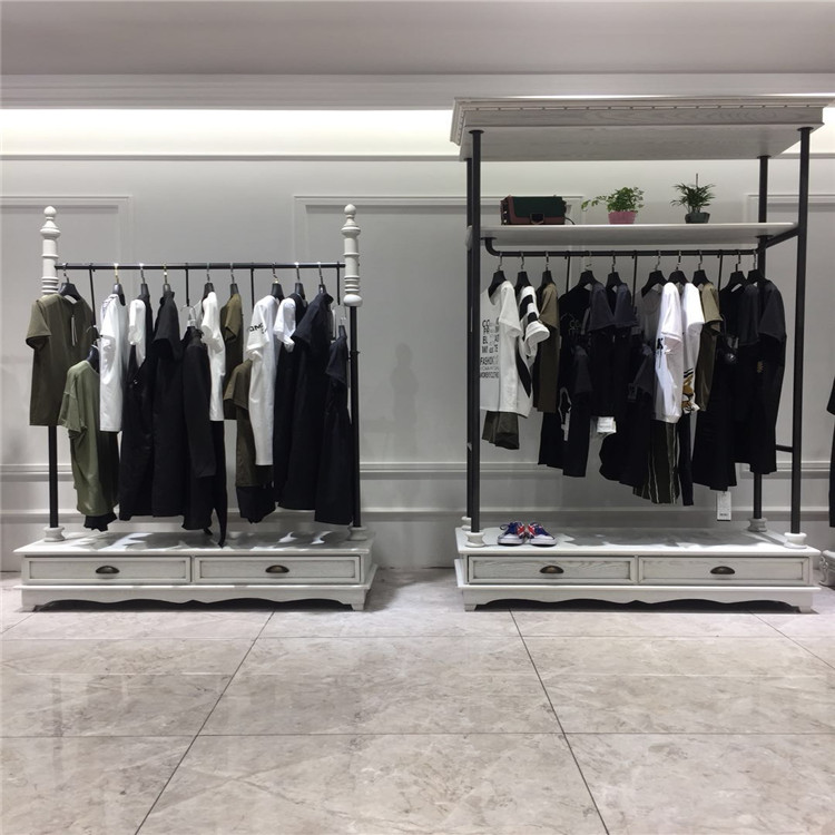 广州一时尚品牌女装【飞度VIELUVING&TWO】 18春  品牌折扣尾货  开店货源