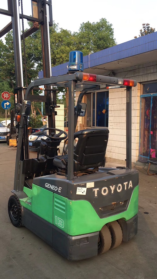 转让丰田电动叉车 三支点丰田电瓶叉车  1.3吨电瓶叉车  二手电瓶叉车