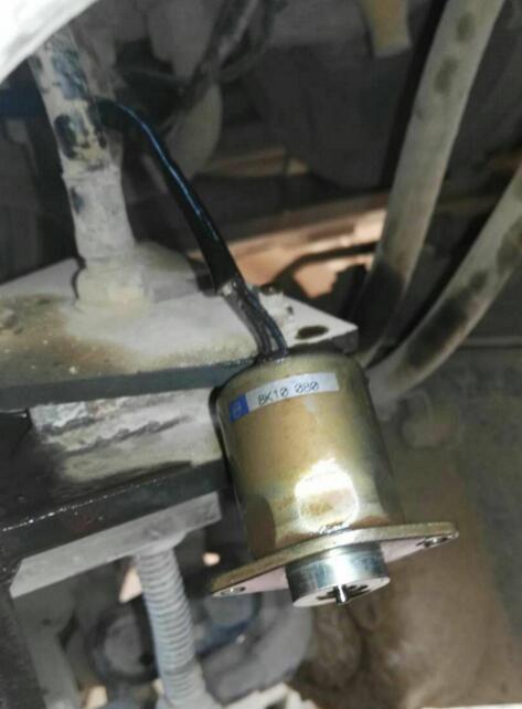 WA320-5电磁阀正品配件降价促销价格优惠&nbsp;&nbsp;主泵总成&nbsp;&nbsp;分配器总成