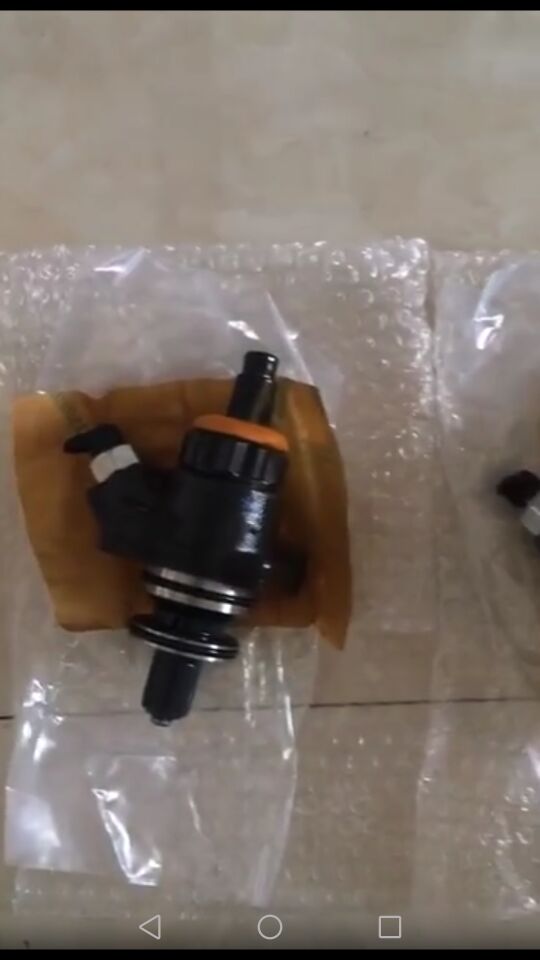 小松挖掘机PC400-8原厂柴油泵电磁阀进口品质&nbsp;&nbsp;柴油泵总成&nbsp;&nbsp;行走电磁阀