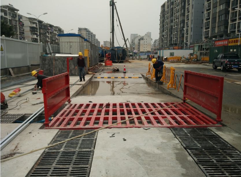 襄阳 枣阳工地车冲洗设备 工地防尘雾炮机 厂家供应  襄阳洗车台  襄阳洗车机  襄阳工地洗车台