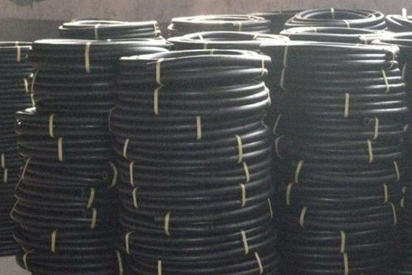 油田开发专用高压橡胶管_喷漆管【宝宸】质量好&nbsp;&nbsp;油田开发用橡胶管