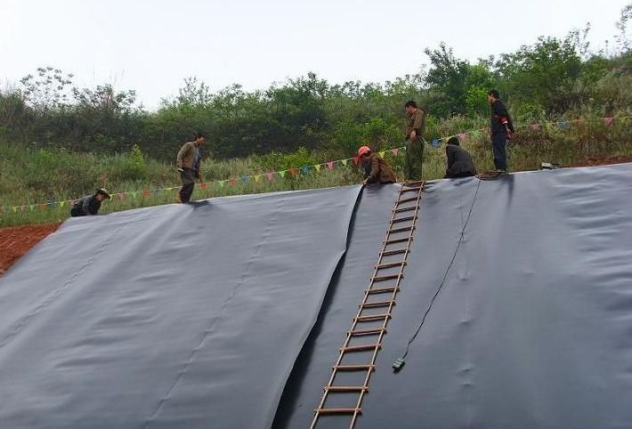 广东复合土工膜价格,梅州防水土工布厂家  土工膜厂家  HDPE土工膜  防渗膜