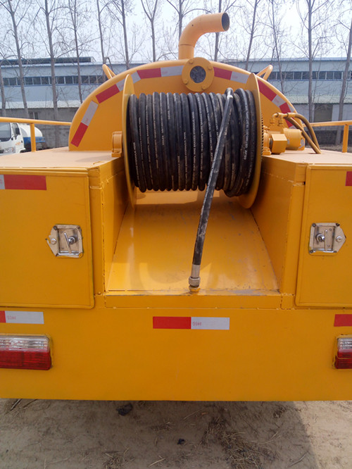 济宁兖州三轮雾炮洒水车环卫车价格