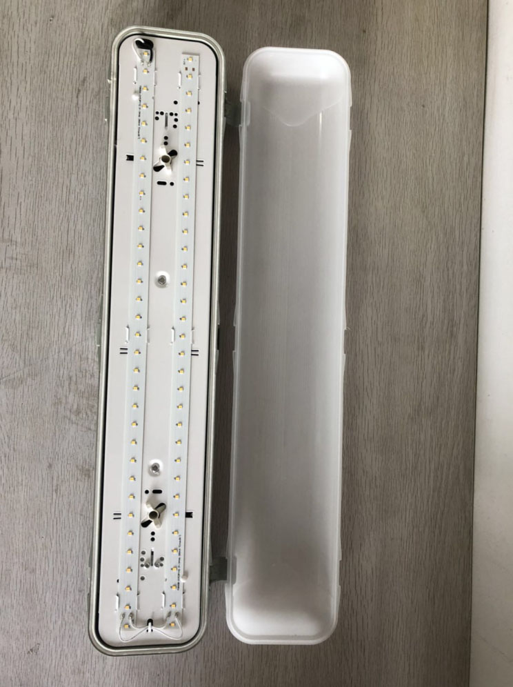 飞利浦LED三防灯WT008C/40W&nbsp;&nbsp;LED宽体三防灯&nbsp;&nbsp;LED防水防尘防腐灯