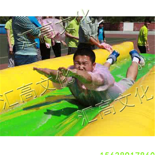 旱地滑道活动器材  厂家价格