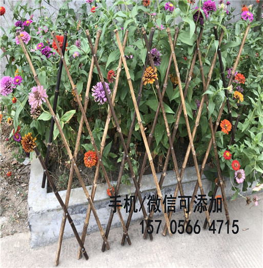 江西省吉安市绿化带围栏送立柱吗？包运费吗？