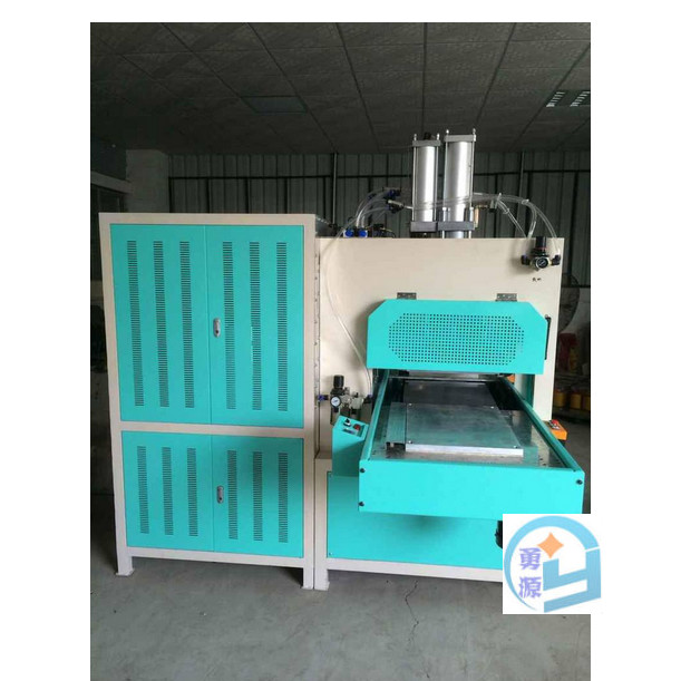 资阳多功能自动吸塑包装熔切机