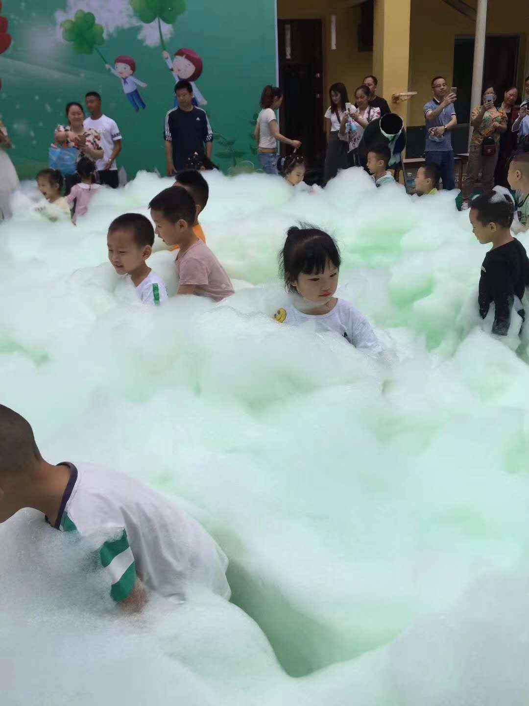 嘿宝贝儿童泡泡秀加盟  儿童玩具