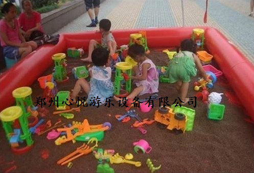 广东兼职摆摊决明子小型充气沙滩池厂家  小型充气沙池  决明子沙池厂家