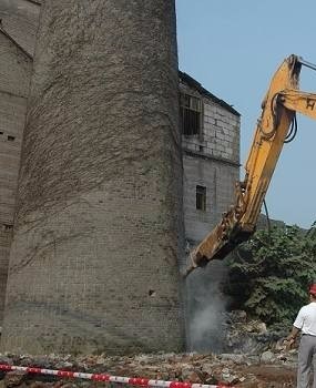咨询报道：（兴平拆烟囱公司）欢迎访问&nbsp;&nbsp;烟囱建筑&nbsp;&nbsp;拆除烟囱&nbsp;&nbsp;维修烟囱