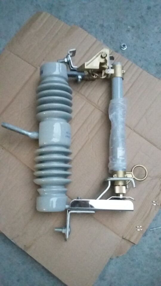 专业生产HRW7-10/200熔断器 跌落式熔断器 限流熔断器