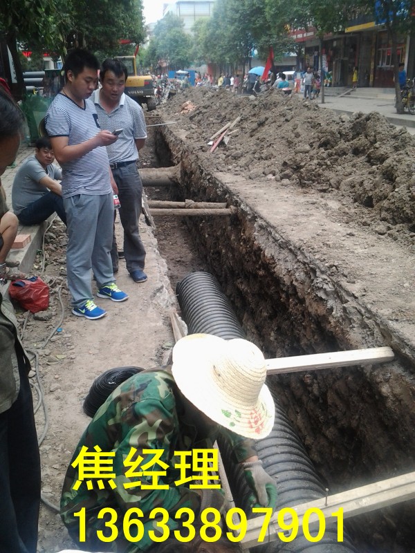 洛阳市PE螺旋波纹管厂家  钢带增强型波纹管  排污管