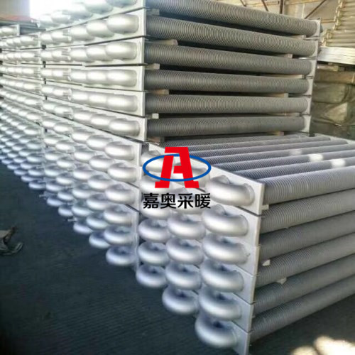 无缝钢制翅片管散热器定制不锈钢散热器翅片管暖气片&nbsp;&nbsp;翅片管散热器价格