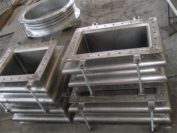 方形波纹补偿器与其它类型的波纹补偿器相比有什么特色&nbsp;&nbsp;管道方形补偿器&nbsp;&nbsp;矩形波纹补偿器&nbsp;&nbsp;烟风道方形补偿器