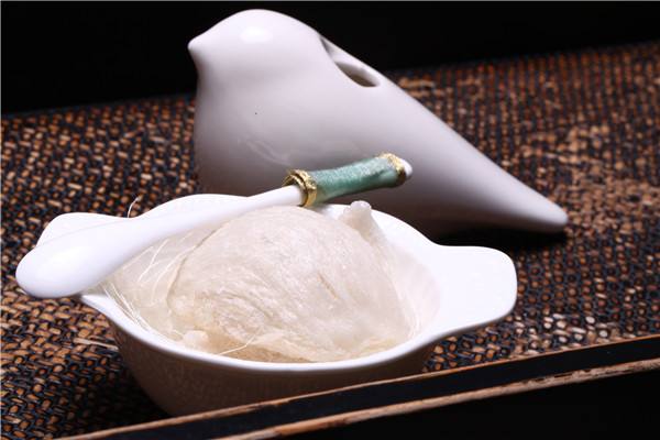 进口马来西亚要报关资料  马来西亚燕窝  燕窝的功效