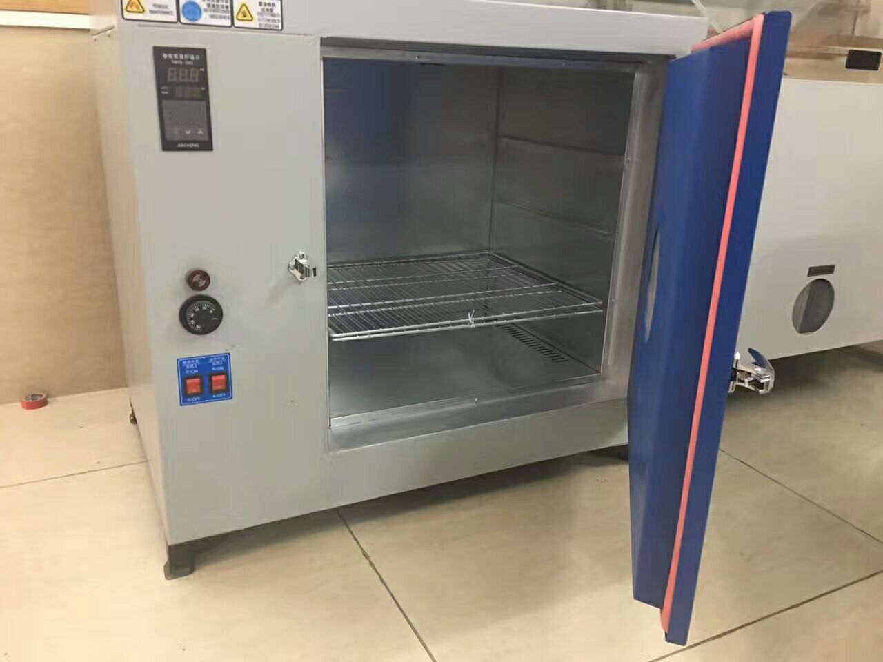 YN-HX-136恒温干燥箱烘箱  昆明烘箱粤南仪器  云南高温老化箱  银川烘烤箱供应商