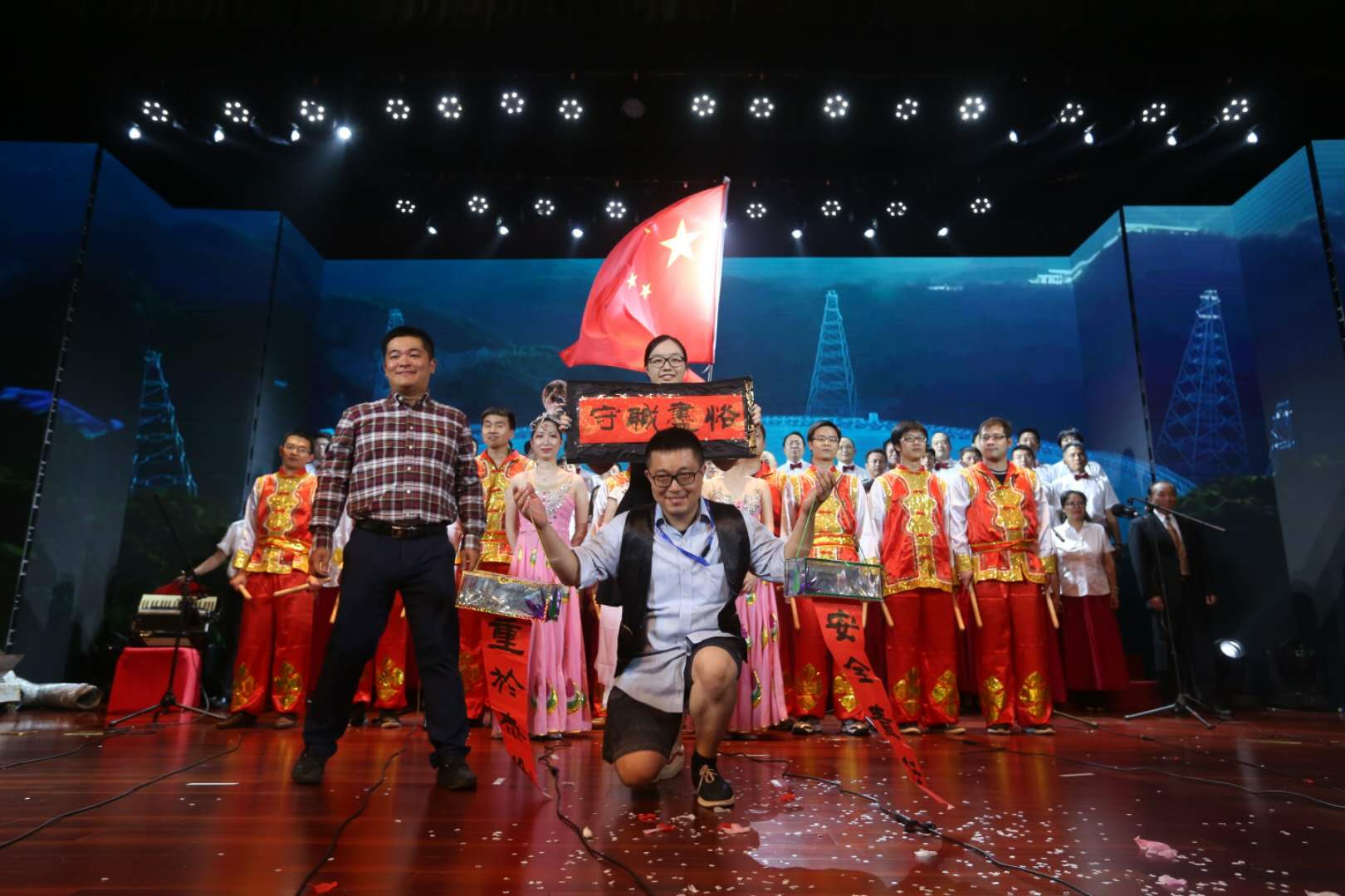 上海企业年会策划场地搭建服务  上海年会场地搭建  上海企业年会舞台搭建