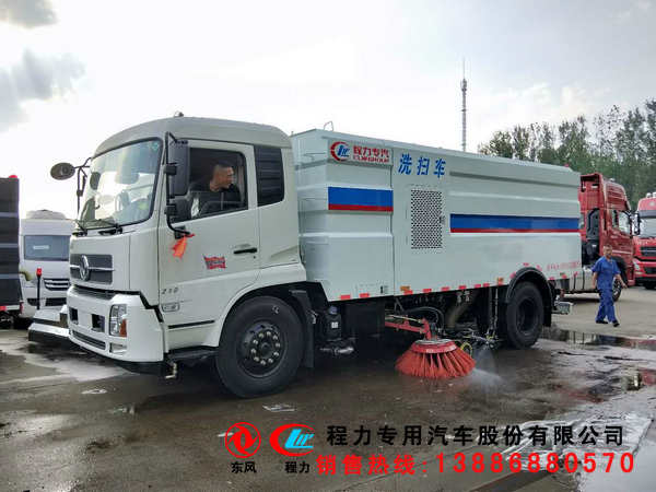 河南省扫路车厂家在哪里