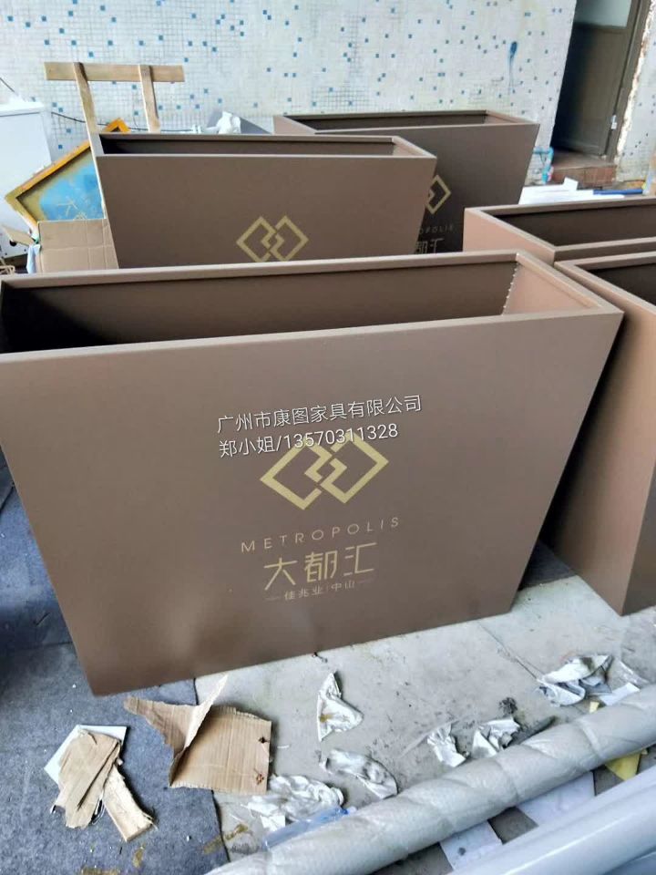 供应长方形铁艺花箱 落地式金属花箱