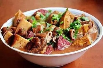 大连哪里有教做卤煮火烧的？