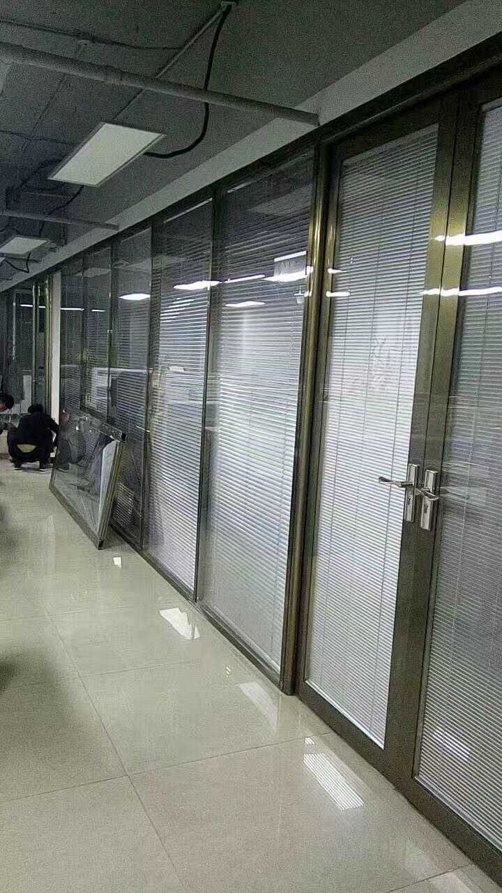 玻璃隔断 办公隔断 厂家直销  石家庄玻璃隔断价格  石家庄玻璃隔断维修