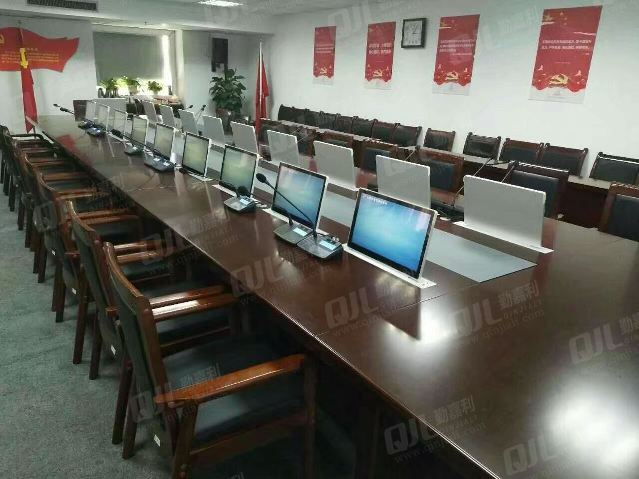 液晶屏升降器和无纸化会议系统  话筒升降一体机