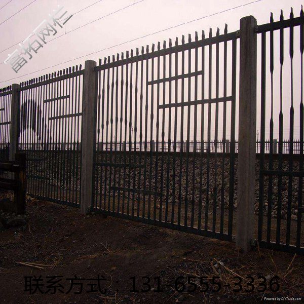 铁路桥下封闭网