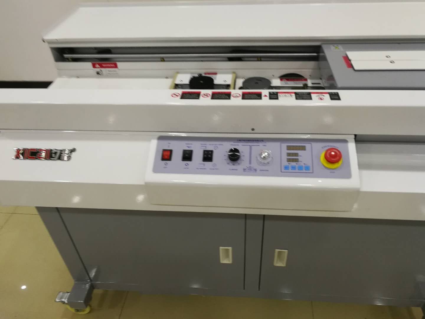 上海夕彩 继电器胶装机60RS  红外电眼侦测