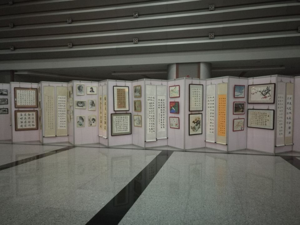 天津标准摊位书画展展板出租天津八棱柱展板租赁