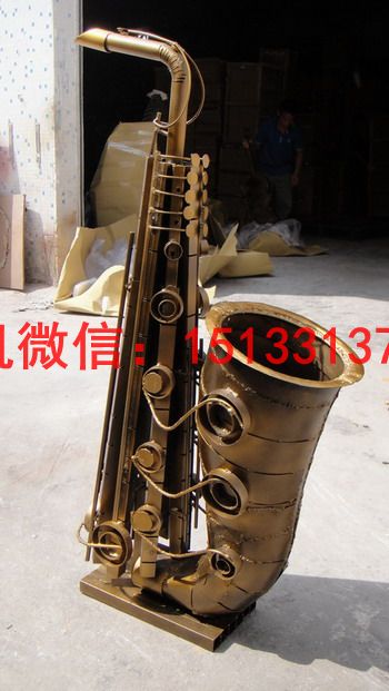 萨克斯风 乐器景观铜雕塑制作
