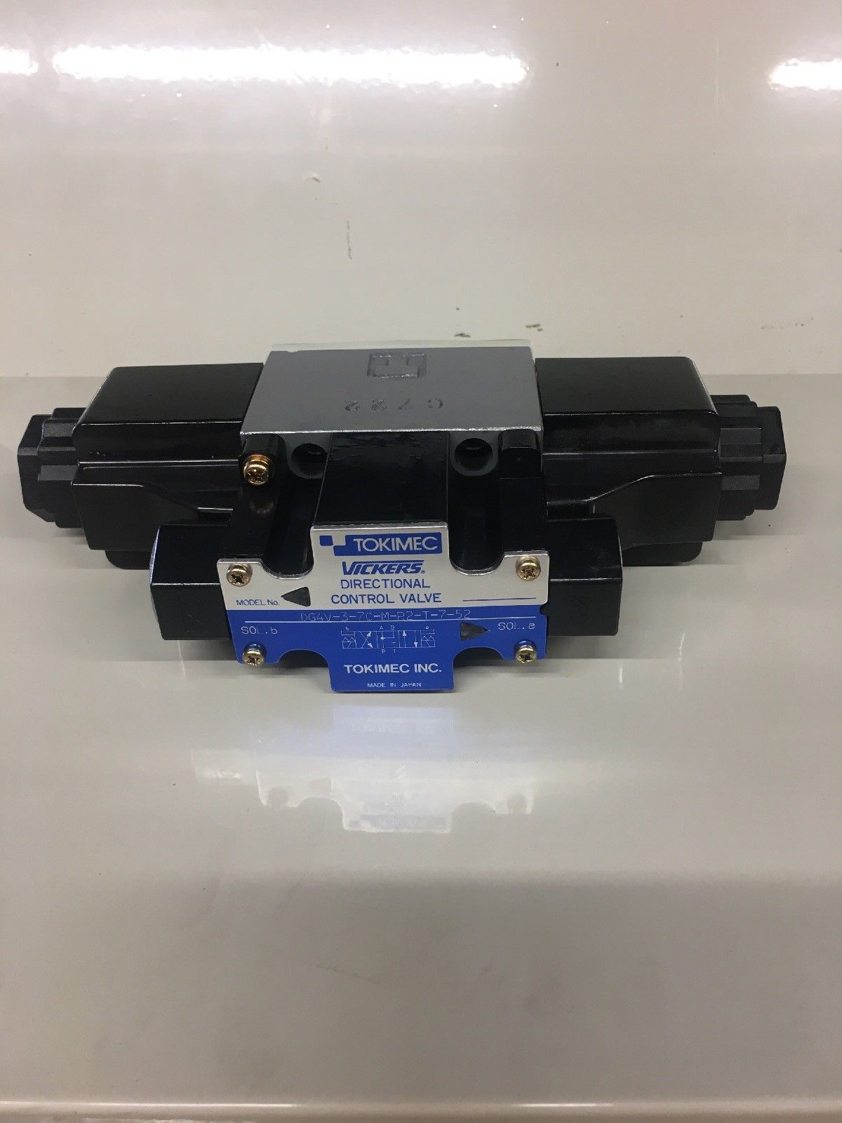 DG4V-3-2BL-M-U1-H-7-52比例阀.顺序阀  电磁阀