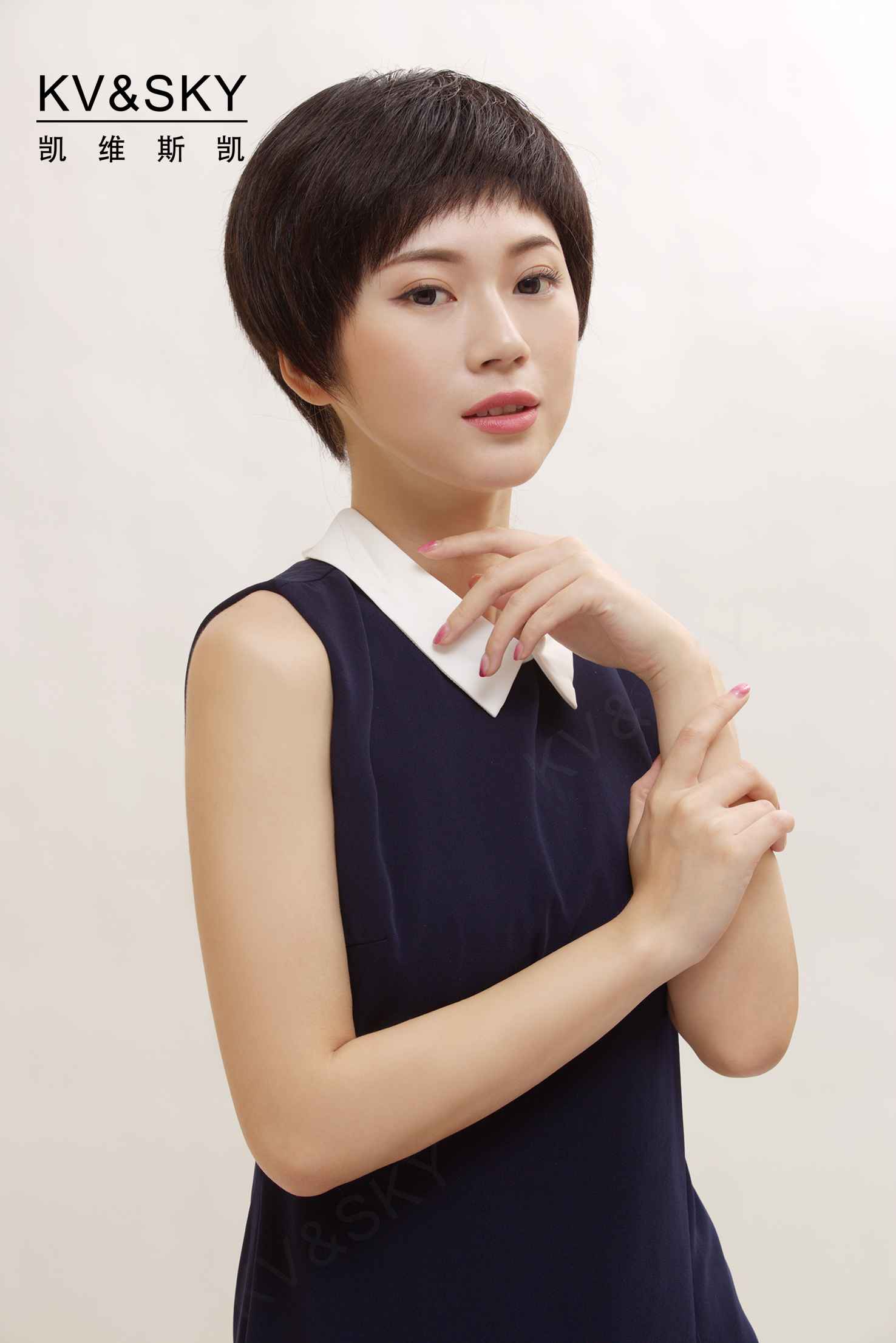 广州凯维斯凯高档假发批发发片发套定制零售加盟 广东假发