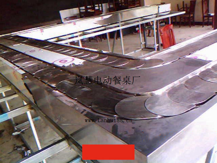 黑龙江旋转麻辣烫烧烤设备工厂、教寿司设备厂家直销  旋转火锅设备  回转火锅设备