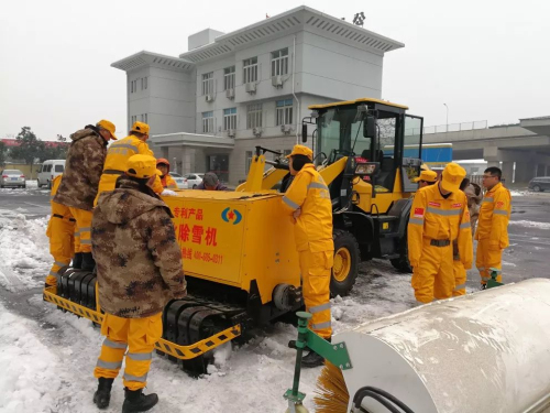 冀虹牌不受场地影响的除雪设备-河北五星销量高的设备&nbsp;&nbsp;除冰设备&nbsp;&nbsp;zhuan利产品