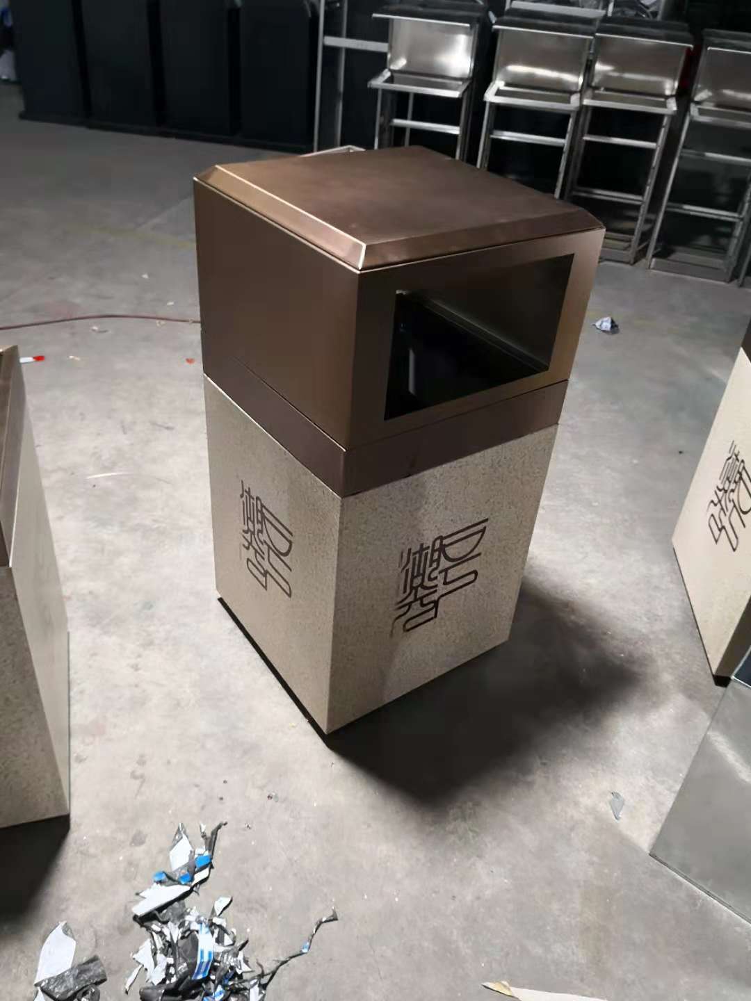 个性单桶镀锌钢板垃圾桶 不锈钢垃圾桶厂家 绿化环卫家具