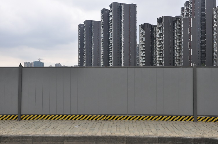 福海工地围挡草坪现货价格