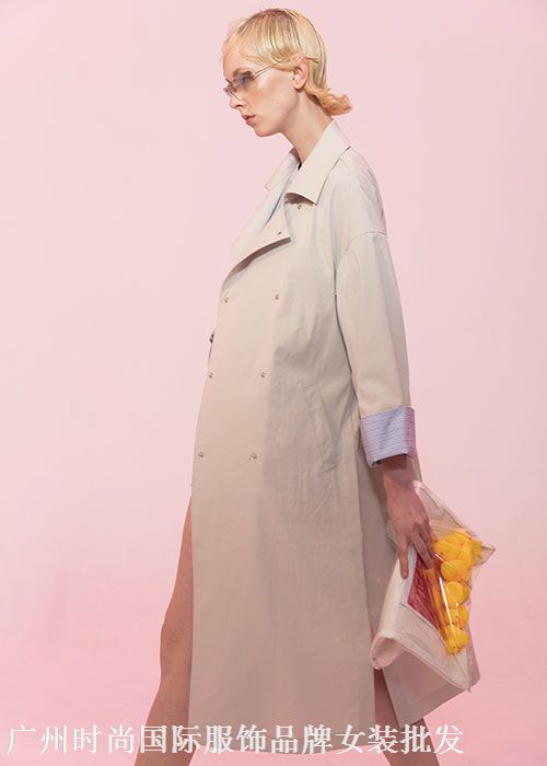 专业专注走份批发品牌一手折扣女装