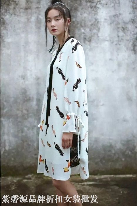 供应大码品牌女装尾货设计师品牌折扣