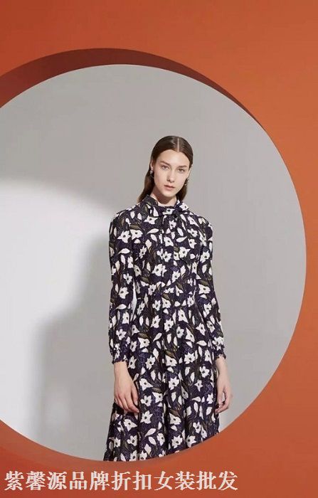 供应设计师品牌女装尾货畅销折扣品牌货源批发