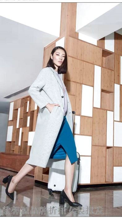 时尚国际设计师风格品牌女装大量批发