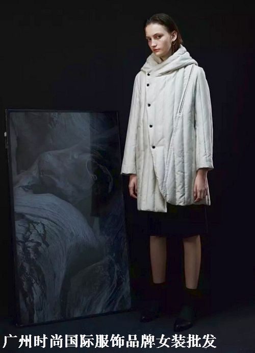 广州白云区石井是如何形成品牌女装折扣商圈的