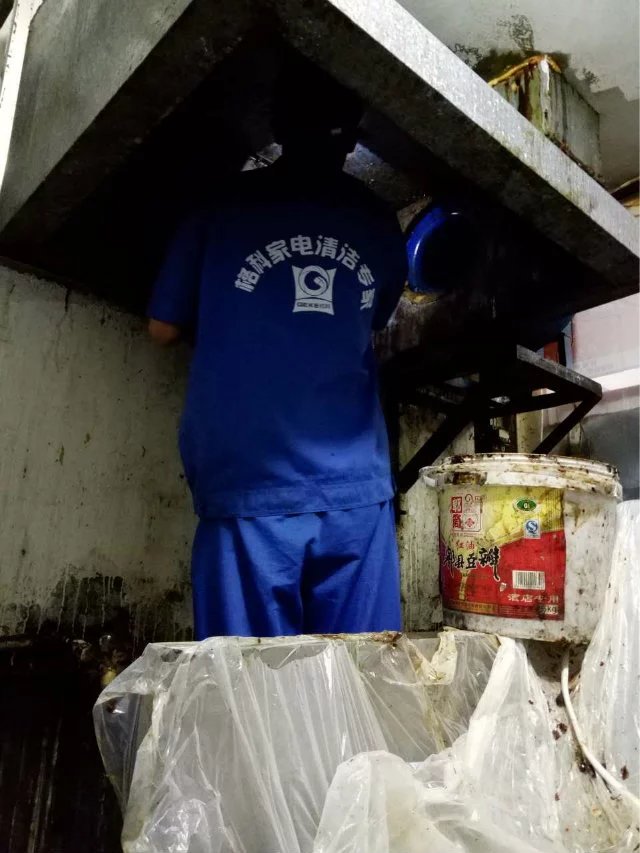 家电清洗行业到底如何，多少钱可以做家电清洗这个行业  家电清洗市场  家电清洗投入