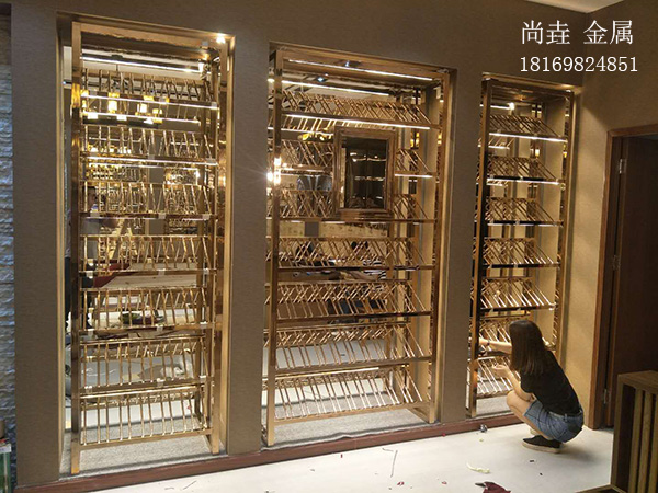 家装不锈钢酒柜红酒架&nbsp;&nbsp;金色酒柜&nbsp;&nbsp;香槟金红酒架
