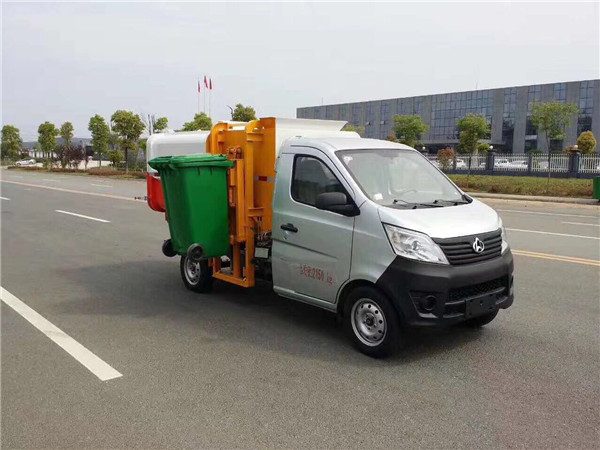 长安自卸式垃圾车性能_垃圾车手推车清洁车