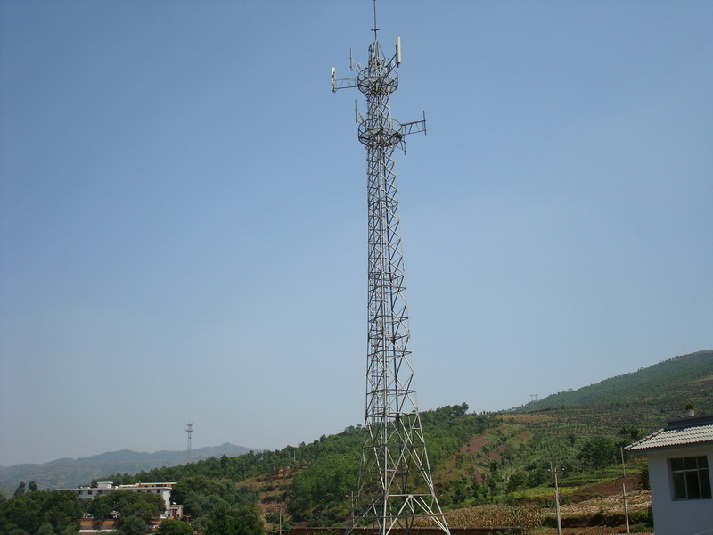 厂家加工定制生产通讯塔-年底促销  鑫丰铁塔