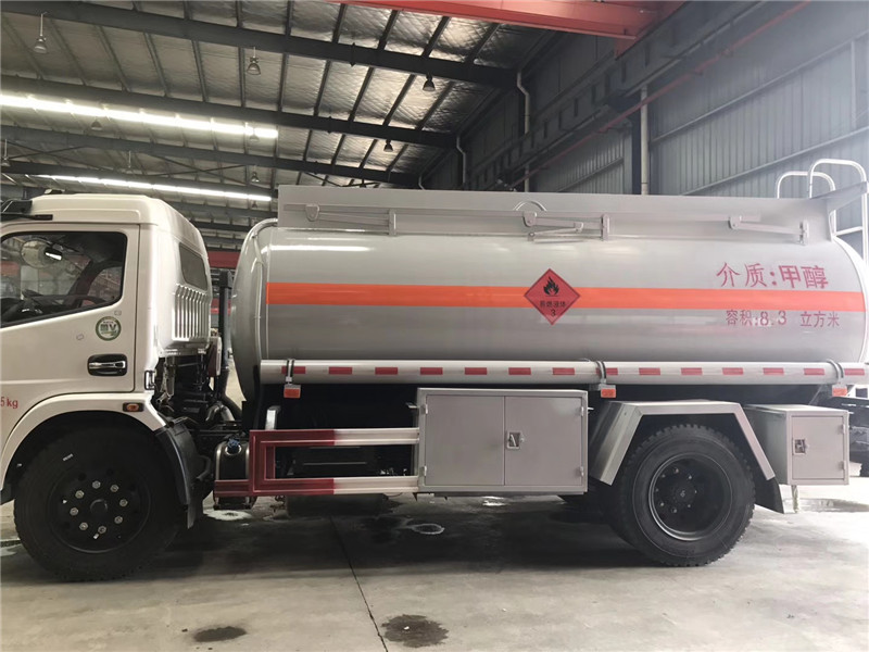 厂家全国生产制造甲醇乙醇酒精罐式运输车 化工车  18872994403  甲醇运输车价格  甲醇罐车多少钱