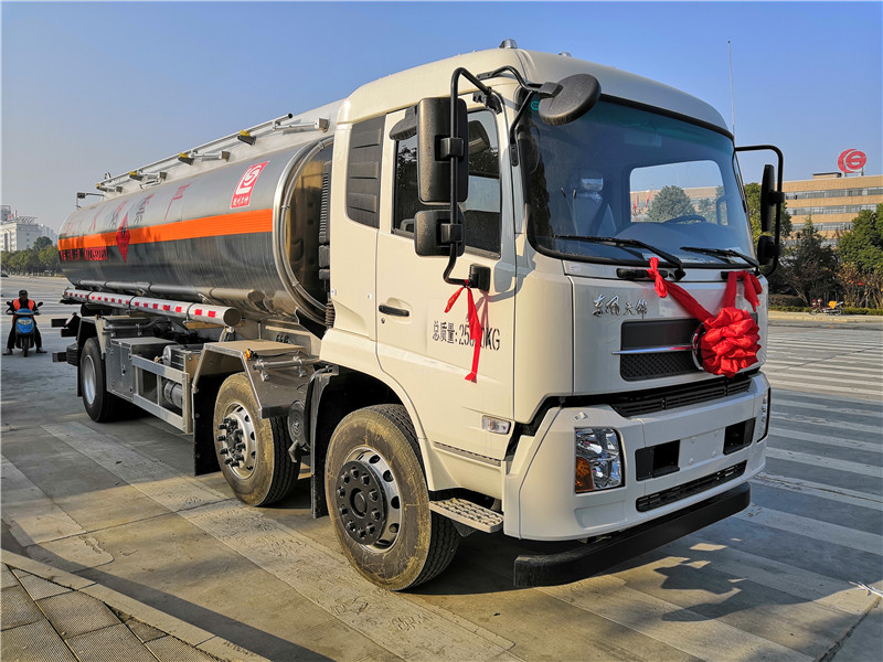 化工车 乙醇酒精车易燃液体运输车生产厂家  18872994403  乙醇酒精罐车价格  乙醇车多少钱
