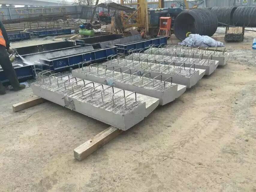 铁路遮板模具加工-铁路遮板模具专业快速-方达模具 铁路遮板模具厂